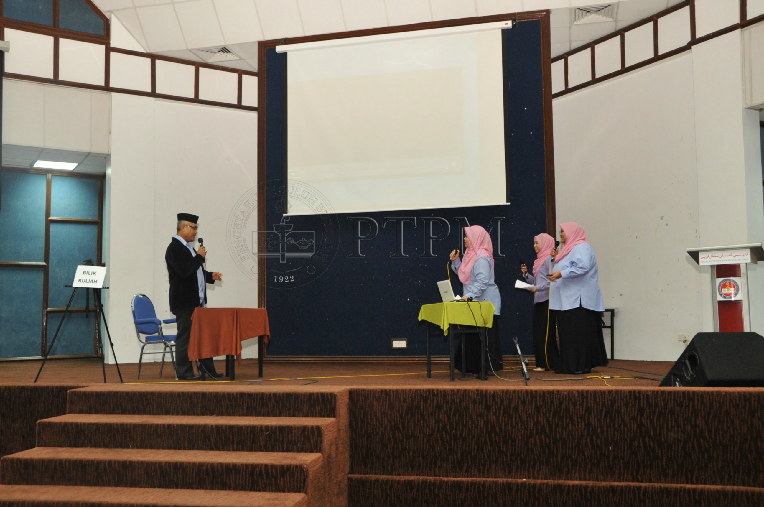 PRO 14 126 KIKPRO 2379